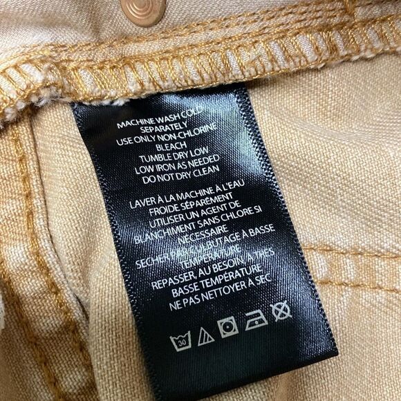 BDG Cheeky Shorts Neutral Tan Frayed - Picture 10 of 10